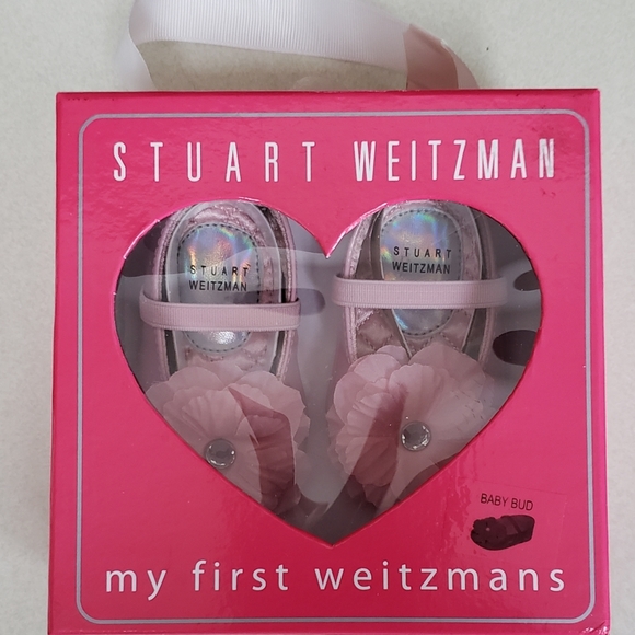 Infant Girl's Stuart Weitzman "Baby Bud" Crib Shoe - Picture 2 of 5